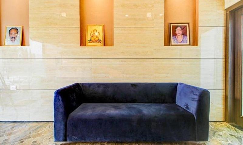 FabHotel 7th Crossing — view