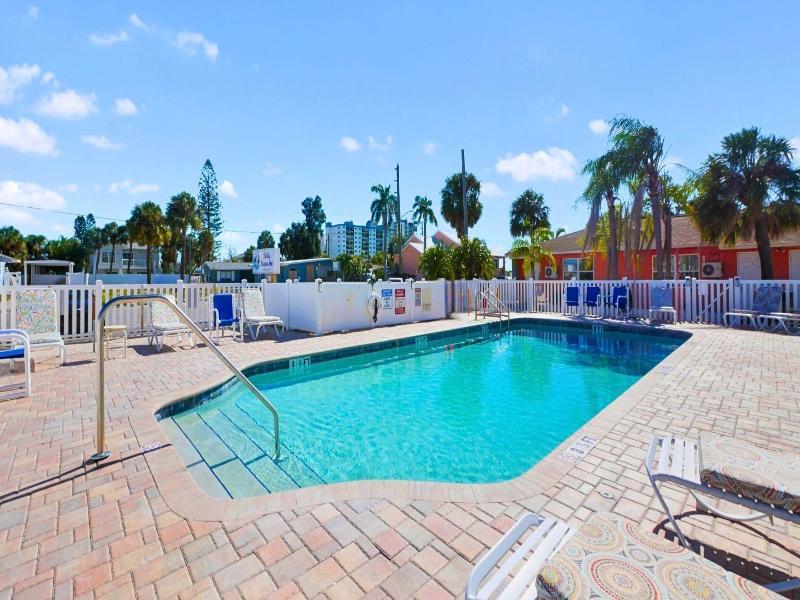 Bella Sirena Inn image
