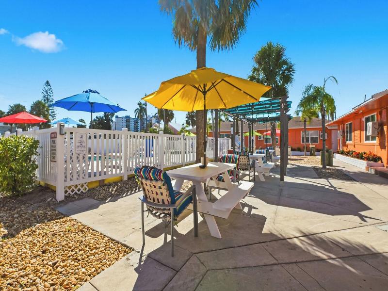 Bella Sirena Inn image