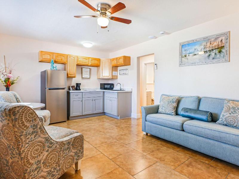 Bella Sirena Inn image