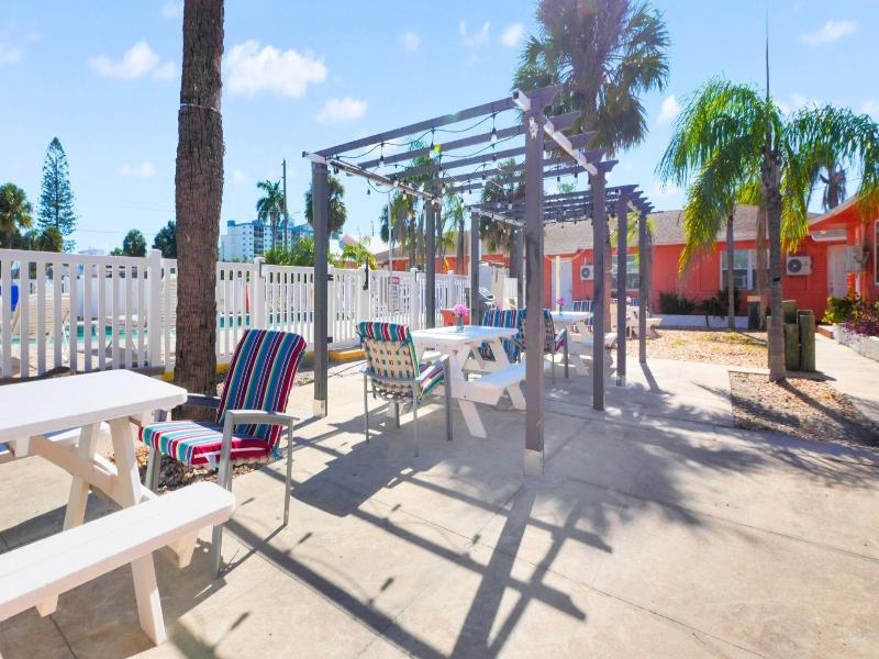Bella Sirena Inn image
