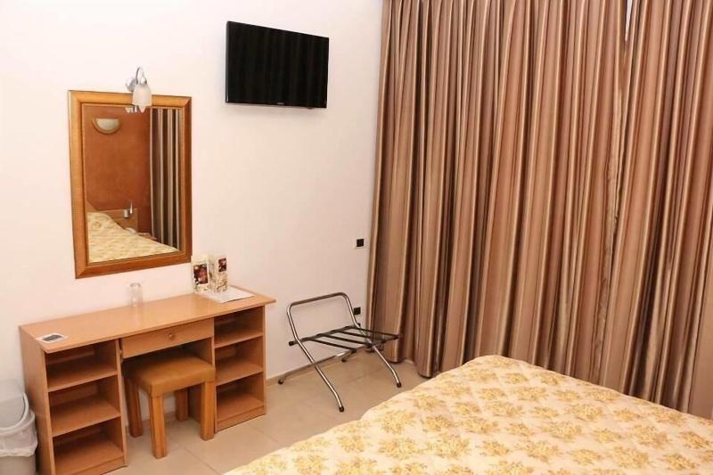 Hotel Yasmine image