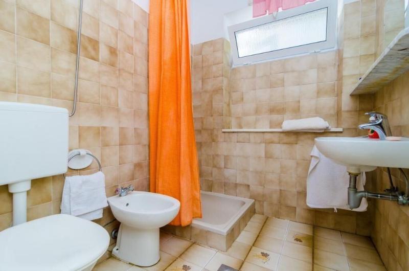 Guest House Mara image