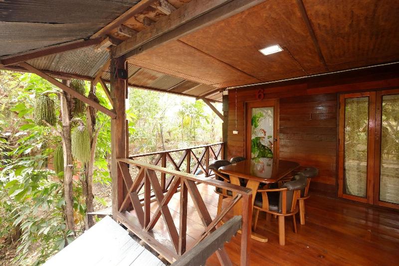 P&P Coffee & Resort Mae Sariang image