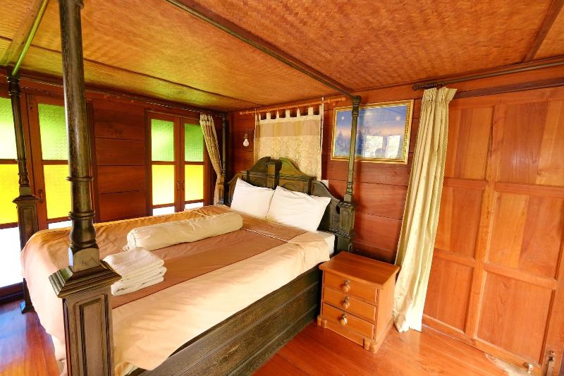 P&P Coffee & Resort Mae Sariang image