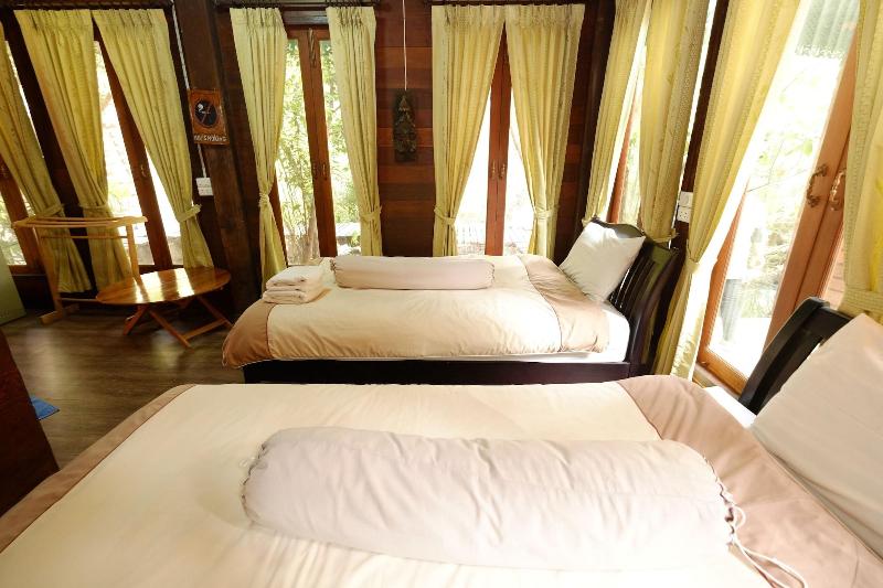 P&P Coffee & Resort Mae Sariang image