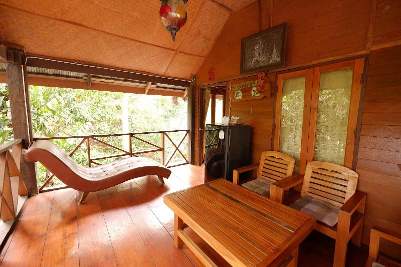 P&P Coffee & Resort Mae Sariang image