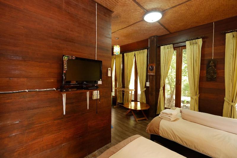 P&P Coffee & Resort Mae Sariang image