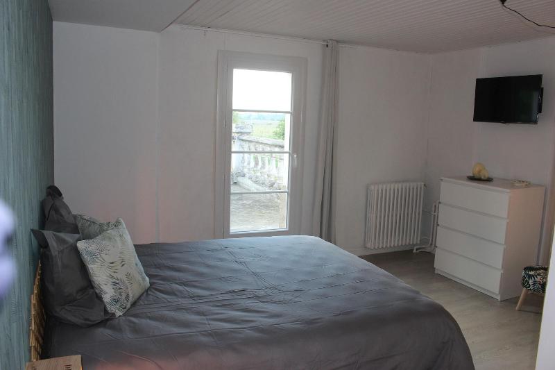 Chateau la Loge image