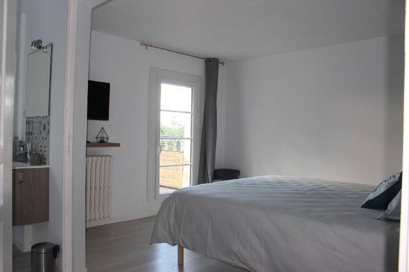 Chateau la Loge image