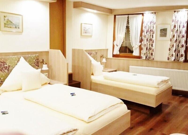 Hotel Gute Quelle image