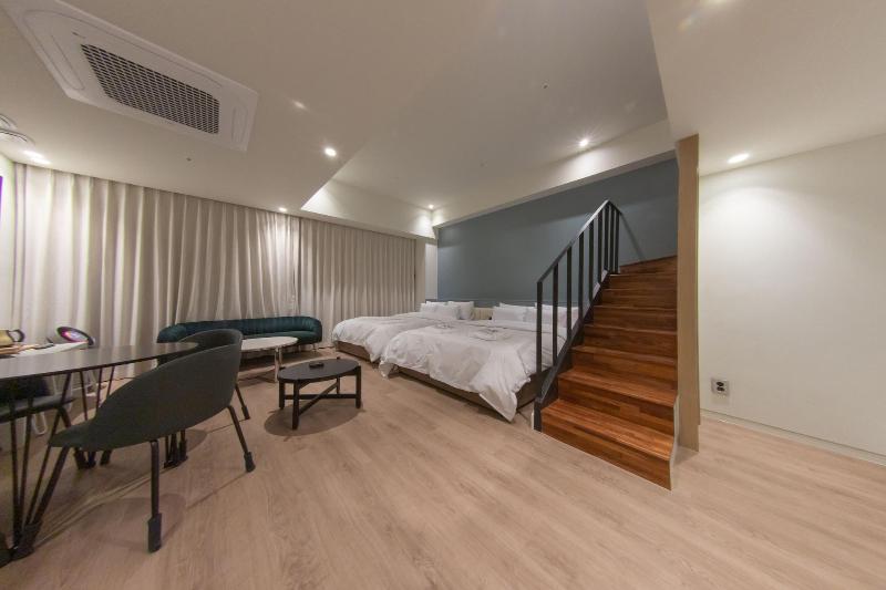 H-Avenue Hotel Soraepogu image