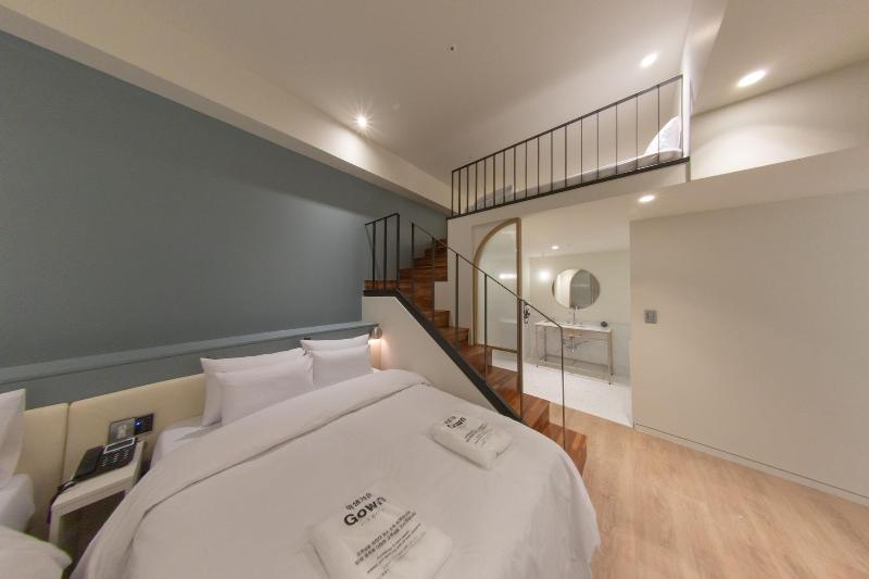 H-Avenue Hotel Soraepogu image