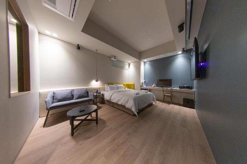 H-Avenue Hotel Soraepogu image