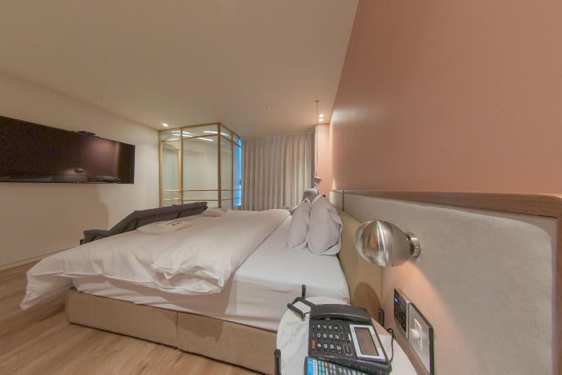 H-Avenue Hotel Soraepogu image