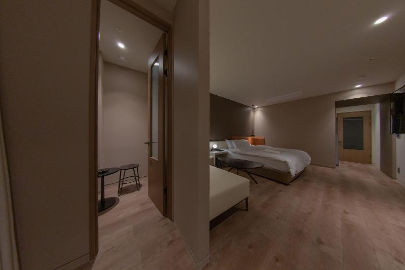 H-Avenue Hotel Soraepogu image