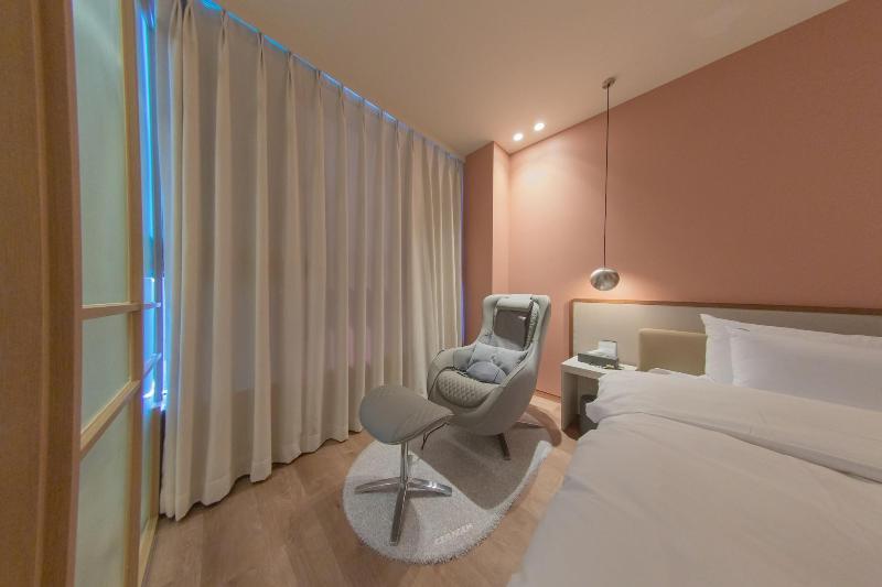 H-Avenue Hotel Soraepogu image