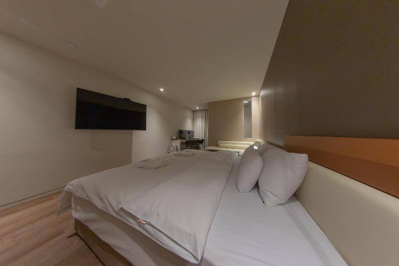 H-Avenue Hotel Soraepogu image