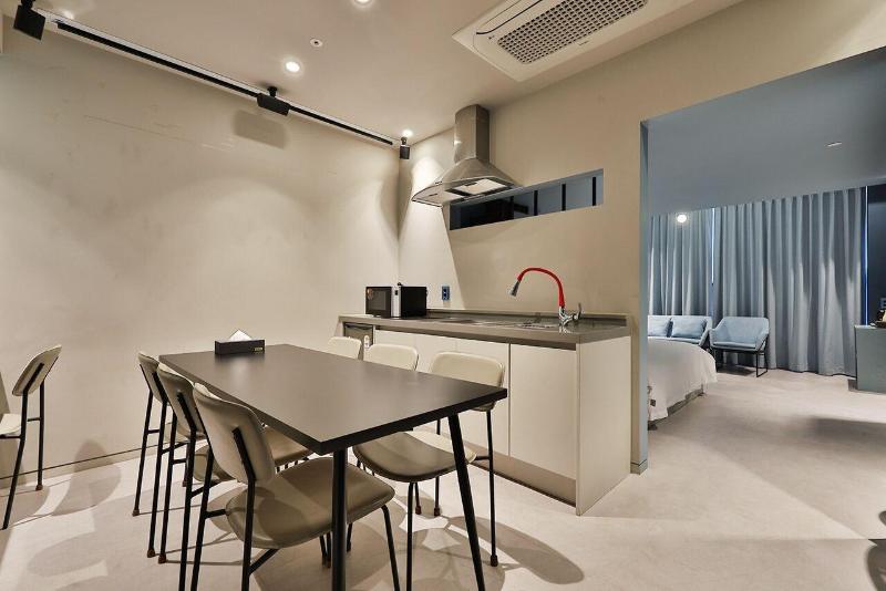 H-Avenue Hotel Soraepogu image