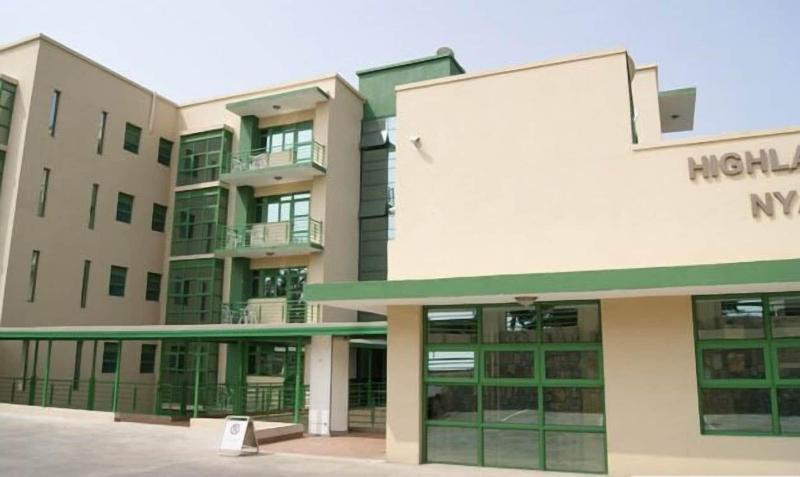 Highlands Suites Hotel — general view