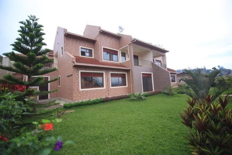 UM Apartments image