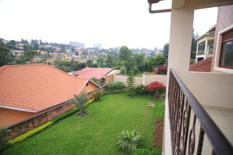 UM Apartments image