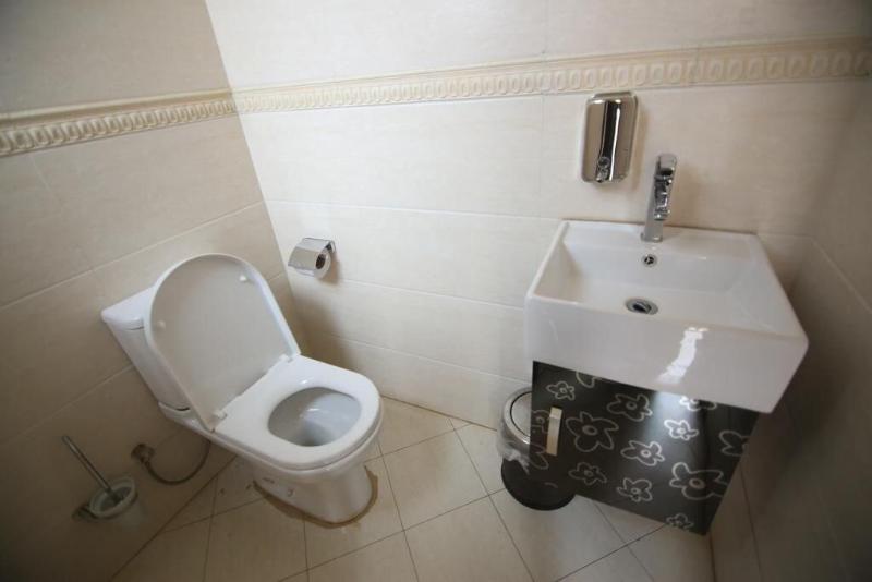 UM Apartments image