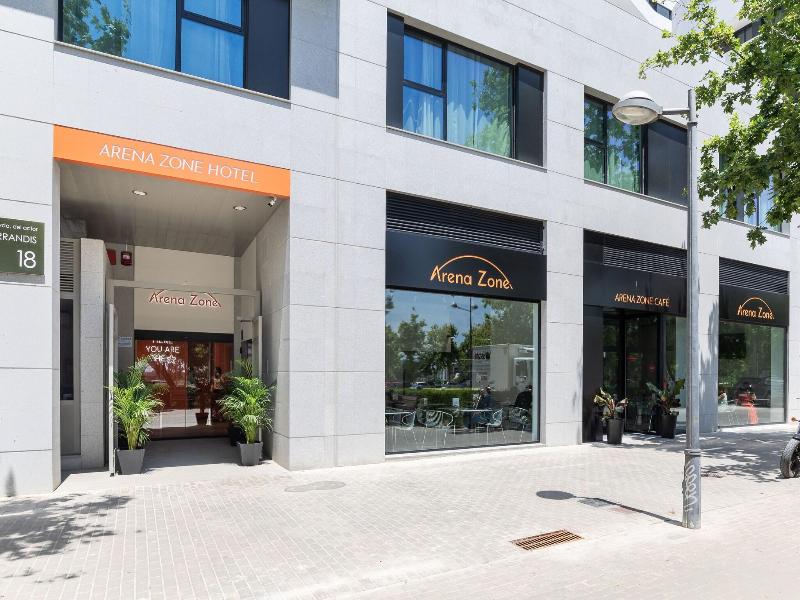 Arena Zone Hotel & CafÃ© image