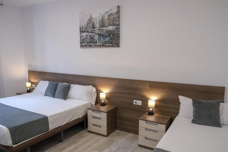 Hostal Tartessos image