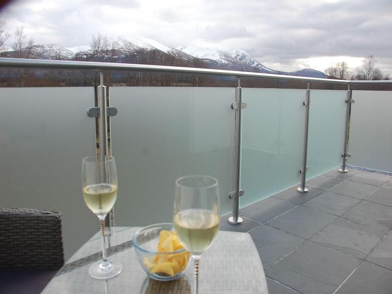 Glas Beag image