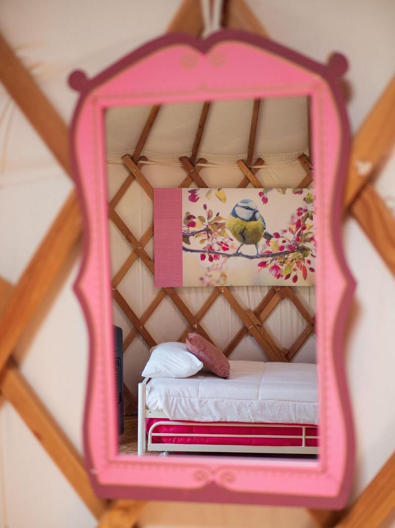 Yourtissimo - La Maison Rouge image