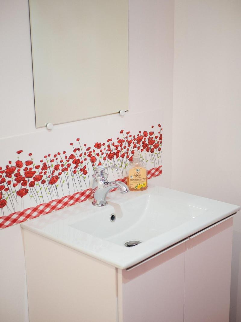 Yourtissimo - La Maison Rouge image