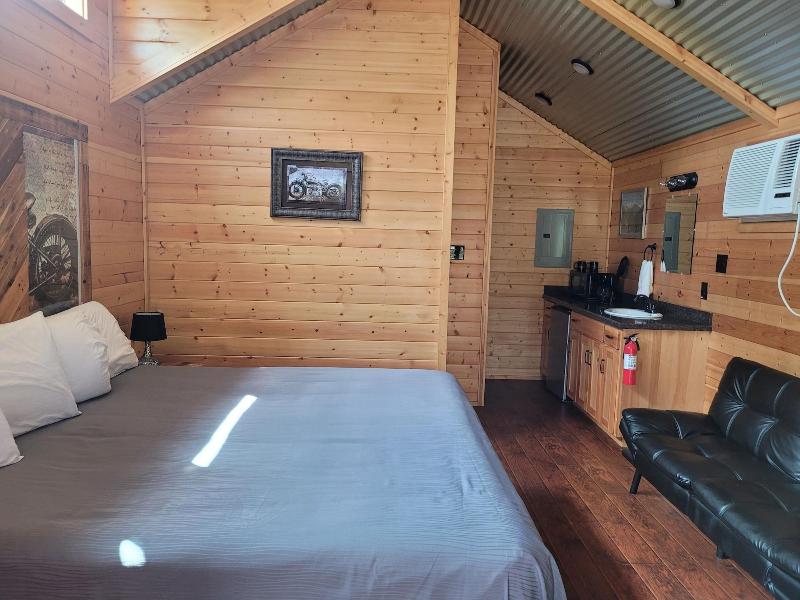 Al's Hideaway Cabin and RV Rentals LLC image