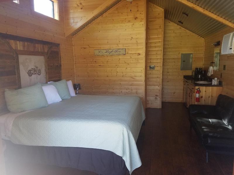 Al's Hideaway Cabin and RV Rentals LLC image