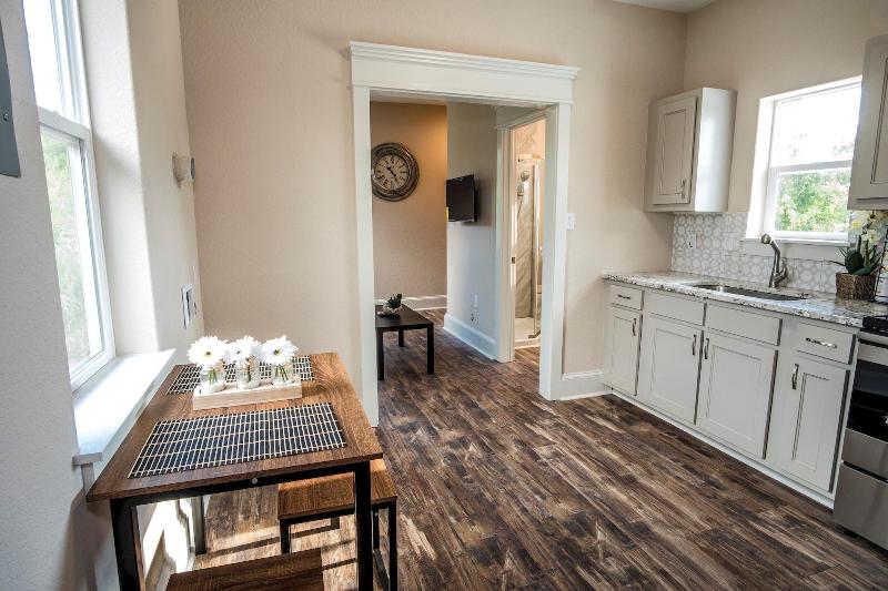 Brand NEW Large Impressive House Near Downtown! image