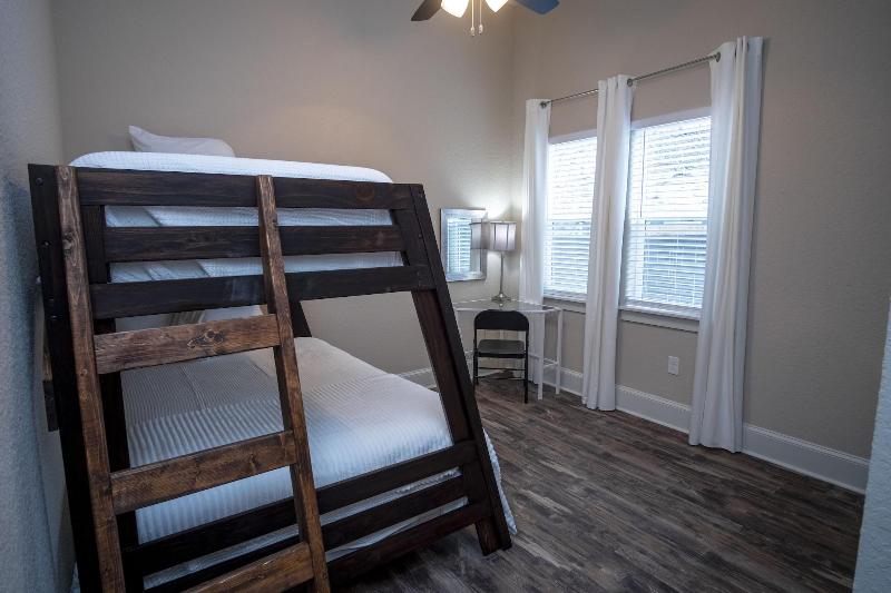 Brand NEW Large Impressive House Near Downtown! image