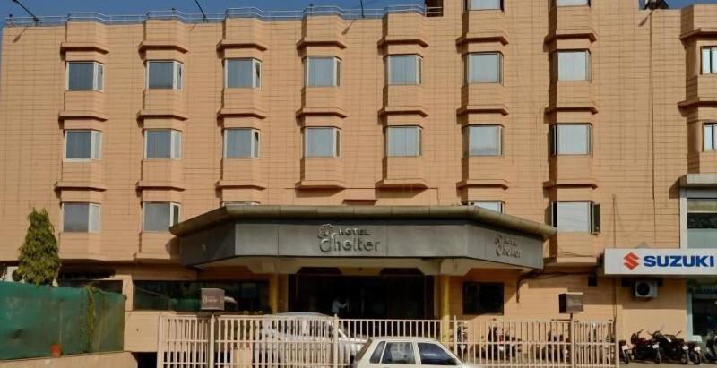 OYO 22953 Hotel Shelter