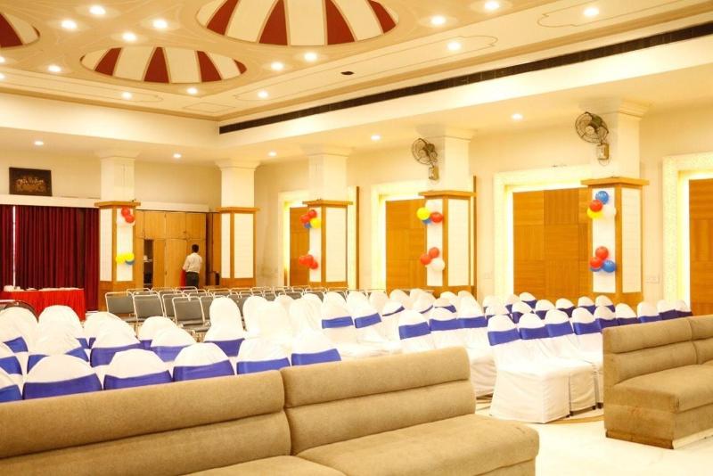 OYO 22953 Hotel Shelter