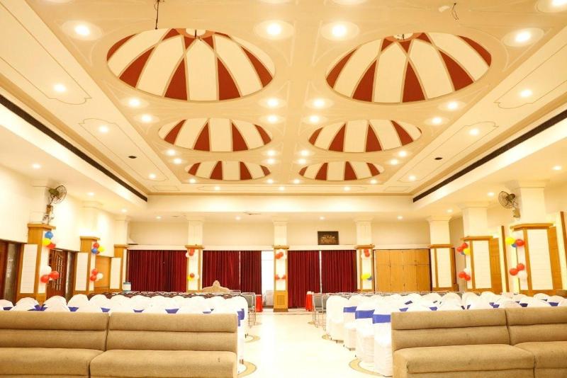 OYO 22953 Hotel Shelter