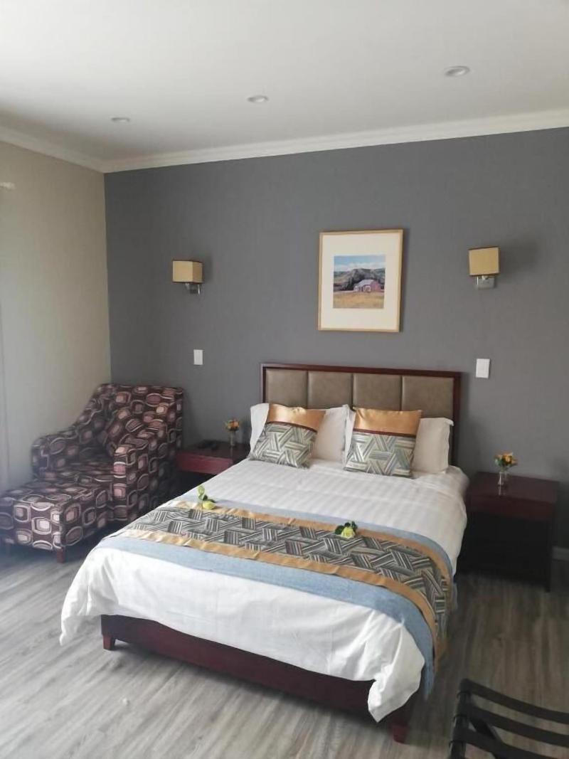 Atlantic Pearl Rivonia Guest House - Adults Only image