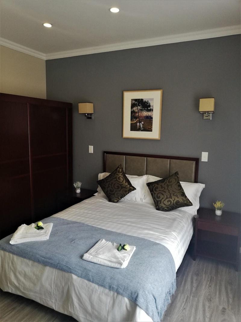 Atlantic Pearl Rivonia Guest House - Adults Only image
