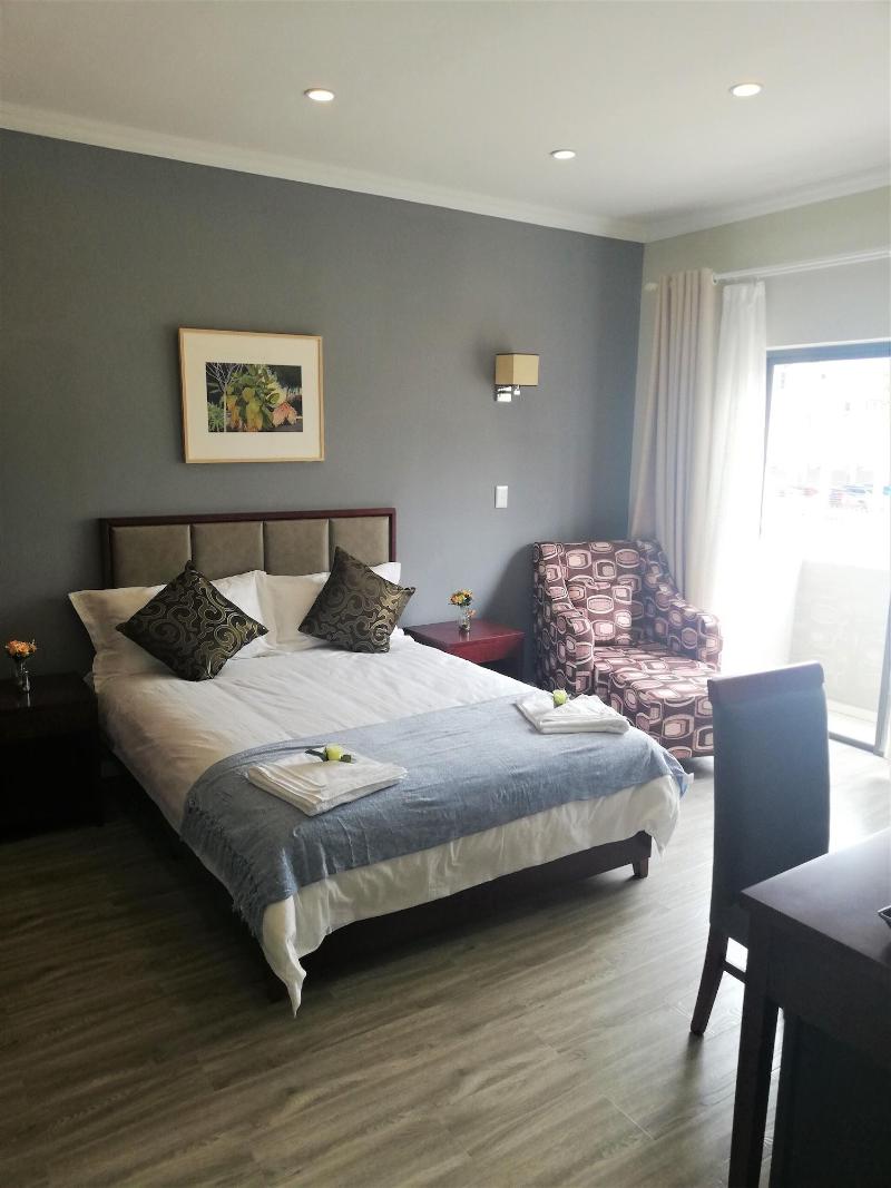Atlantic Pearl Rivonia Guest House - Adults Only image