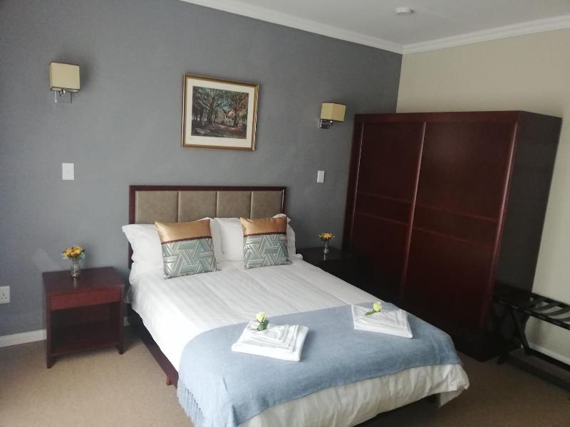 Atlantic Pearl Rivonia Guest House - Adults Only image