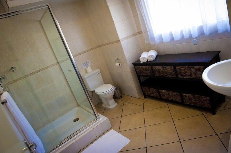 BM Gardens Apartment Hotel image
