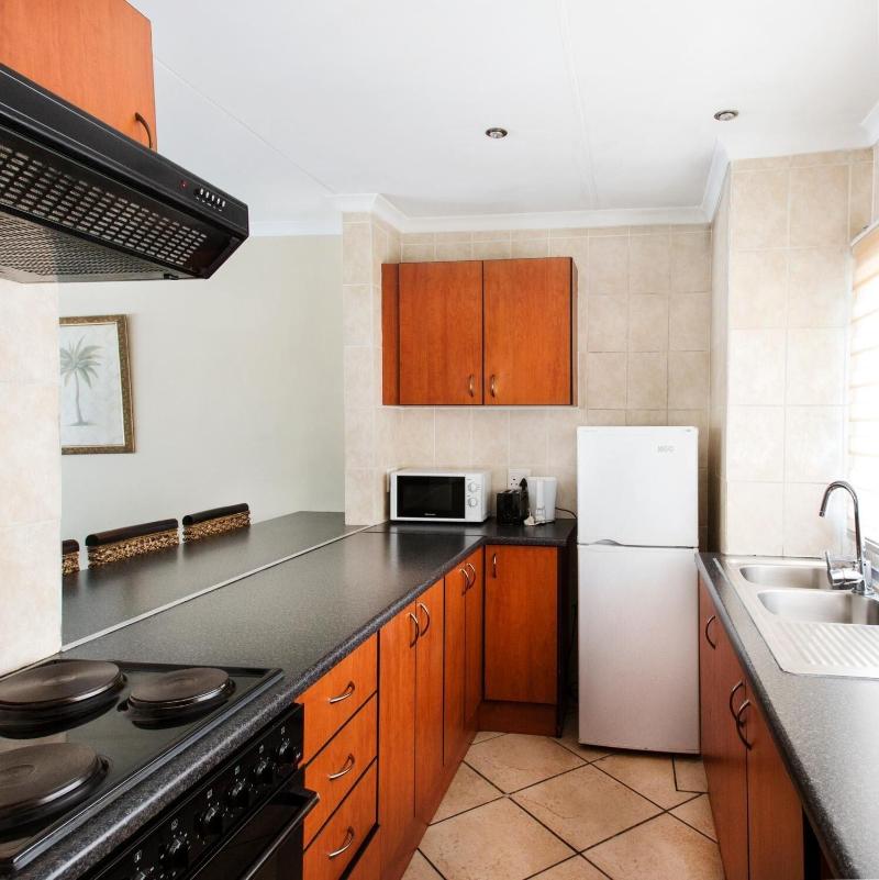 BM Gardens Apartment Hotel image