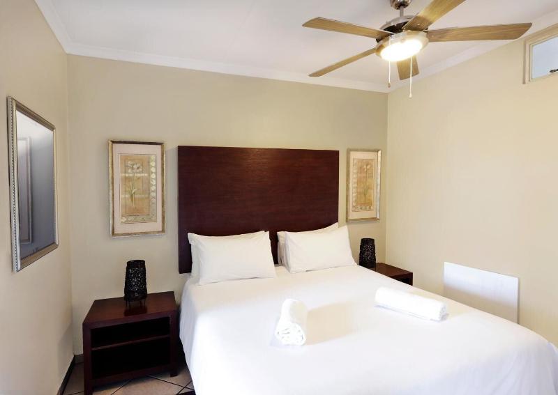 BM Gardens Apartment Hotel image