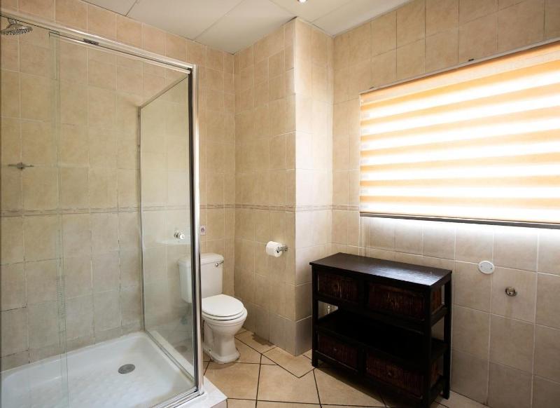 BM Gardens Apartment Hotel image
