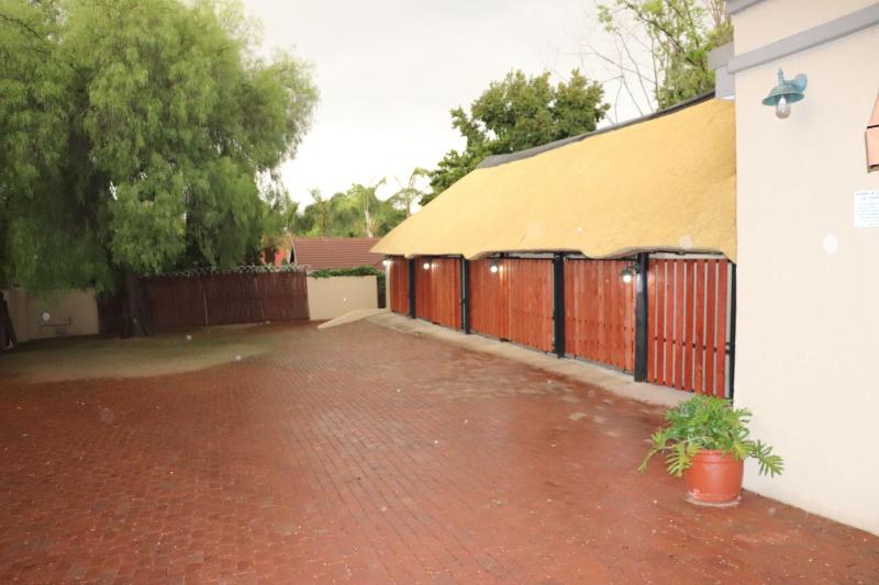 Greenwoods Self-Catering image