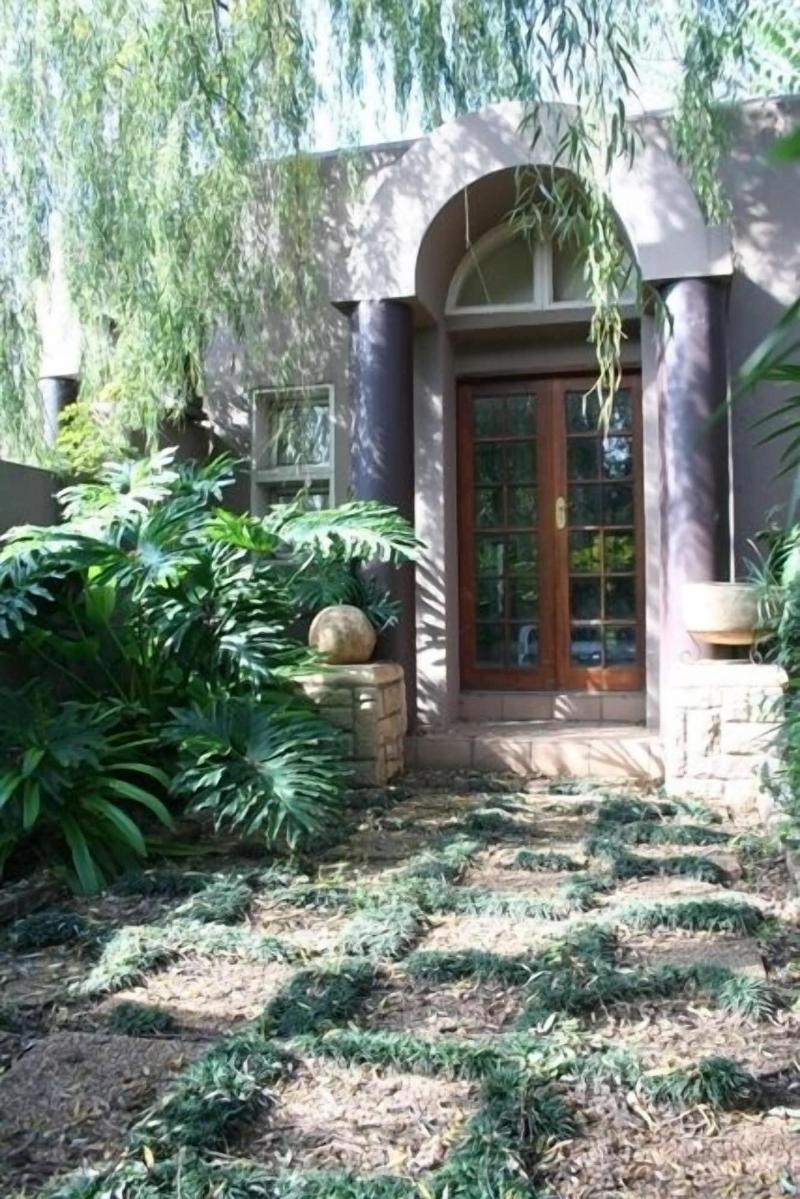Green Valley Lodge image
