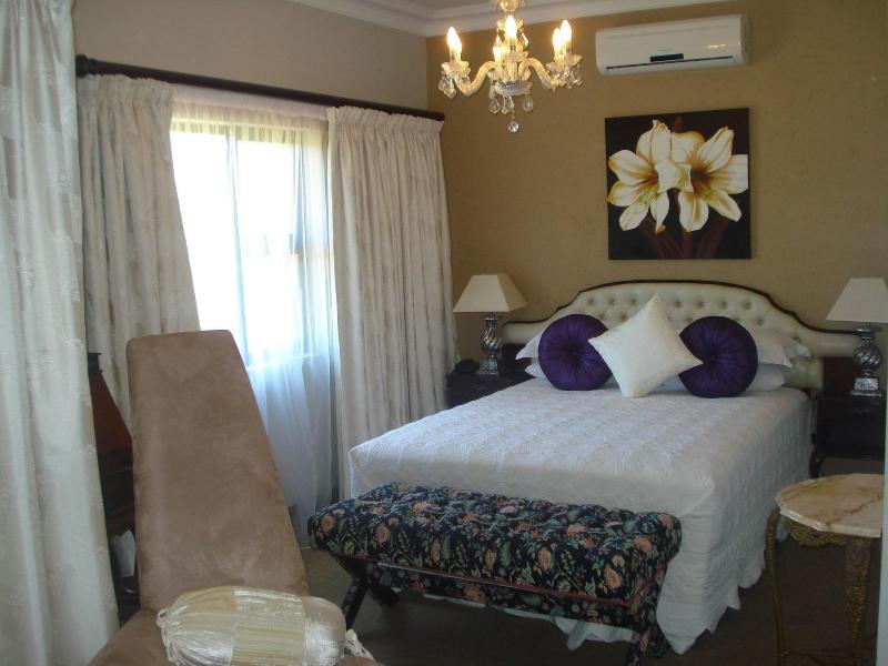 Green Valley Lodge image